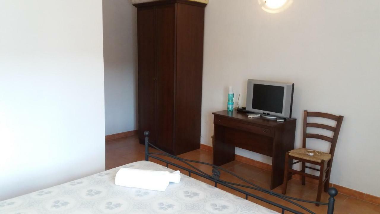 Agriturismo Sa E Padedda Mores Екстериор снимка