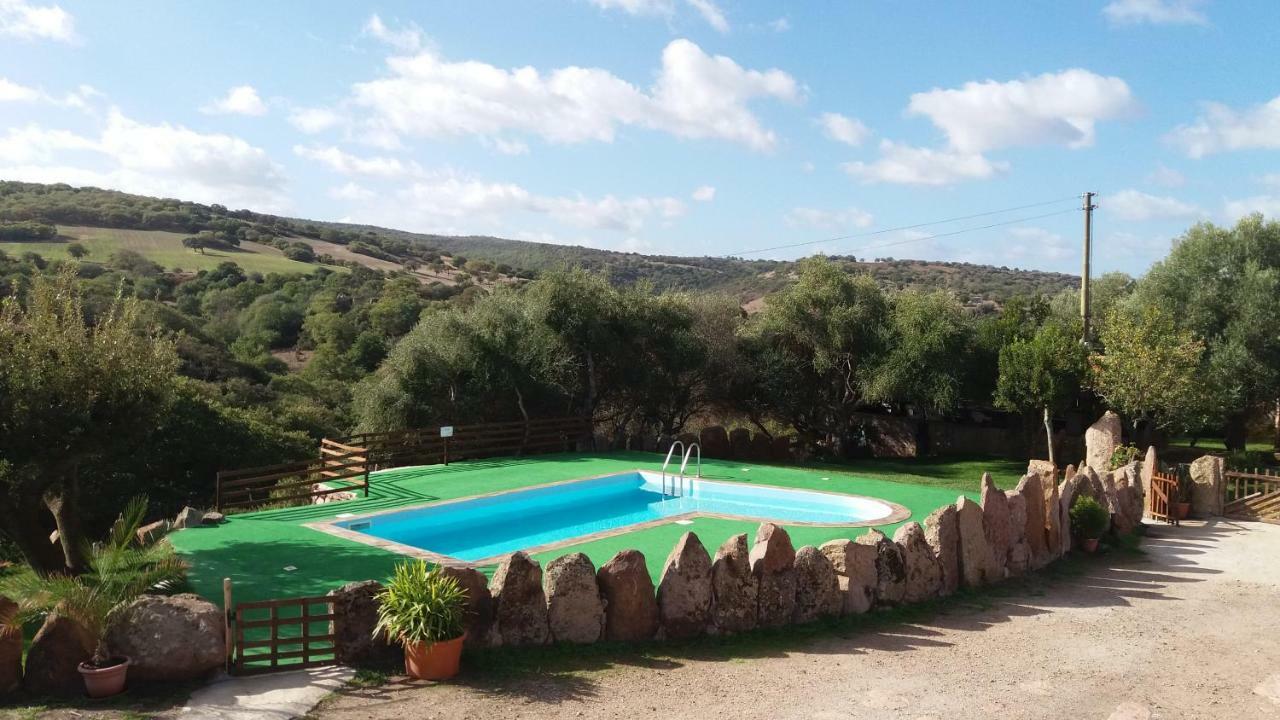 Agriturismo Sa E Padedda Mores Екстериор снимка