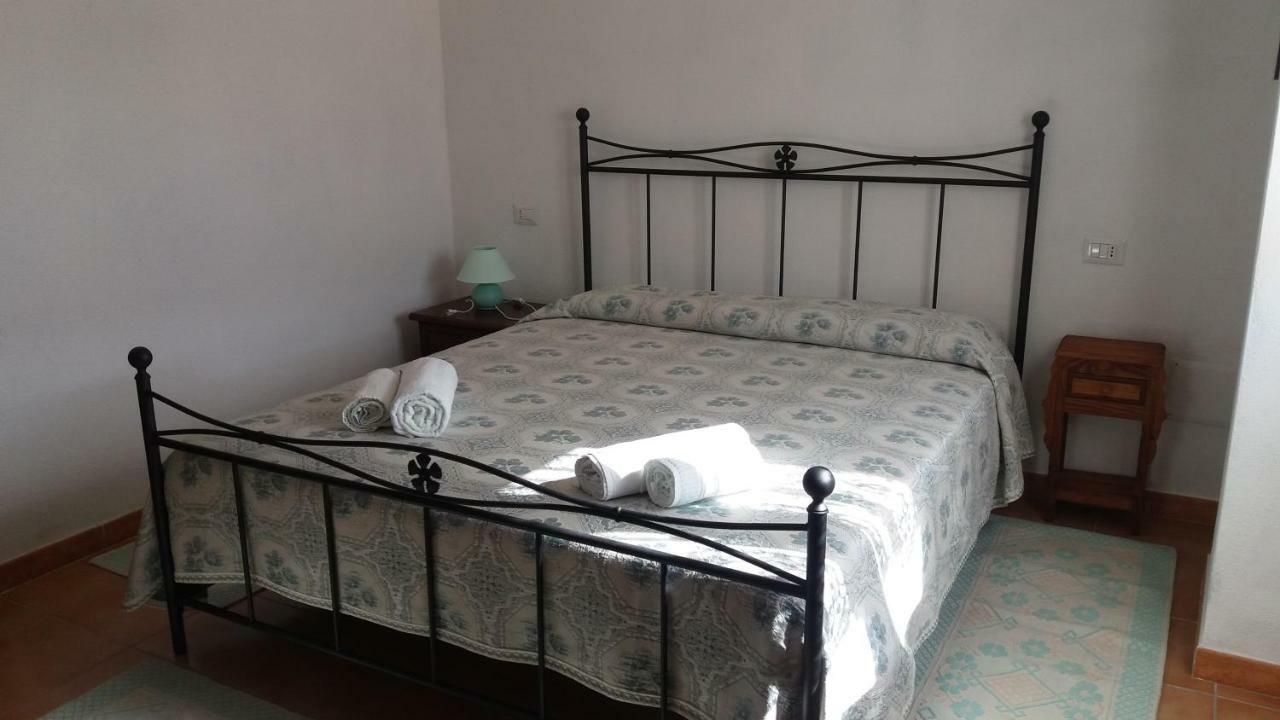 Agriturismo Sa E Padedda Mores Екстериор снимка